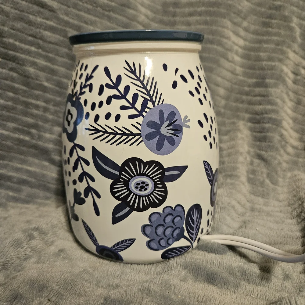 Scentsy Hope Blooms Wax Warmer